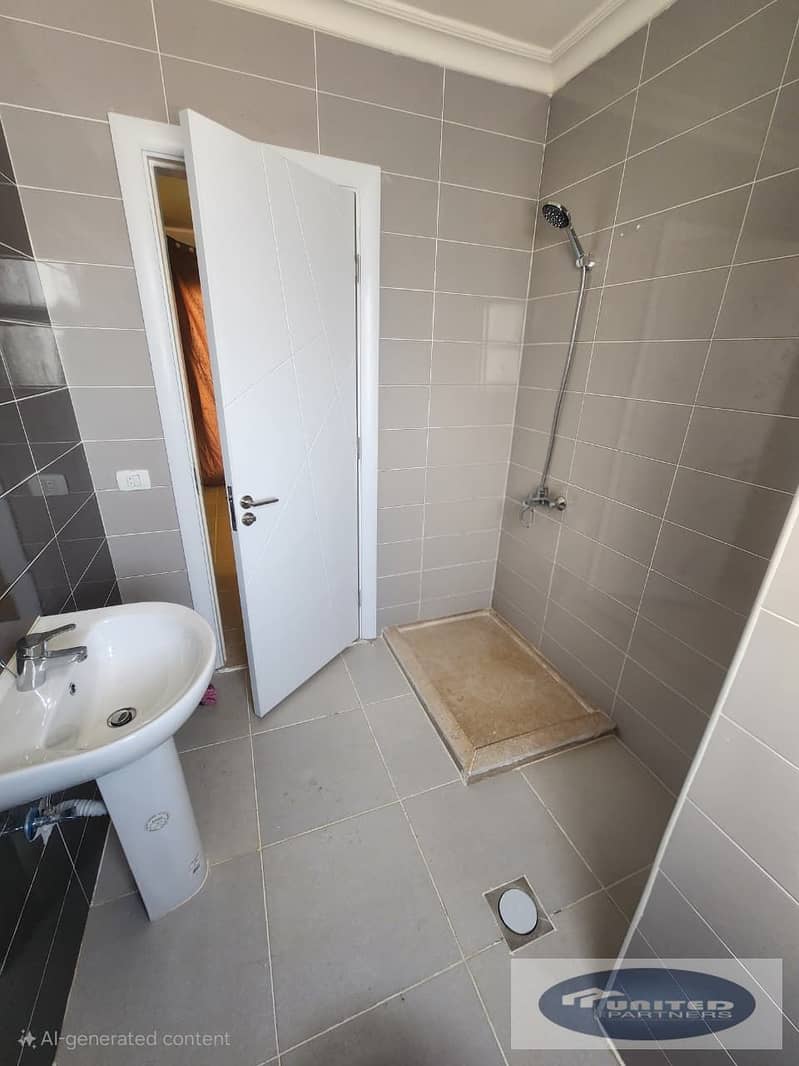 8 d241cc85-8c01-4527-b40d-b201b20401e2. jpg