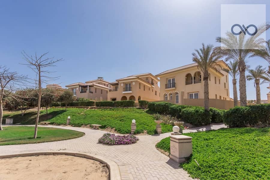 2 Hyde-Park-out-door. jpg