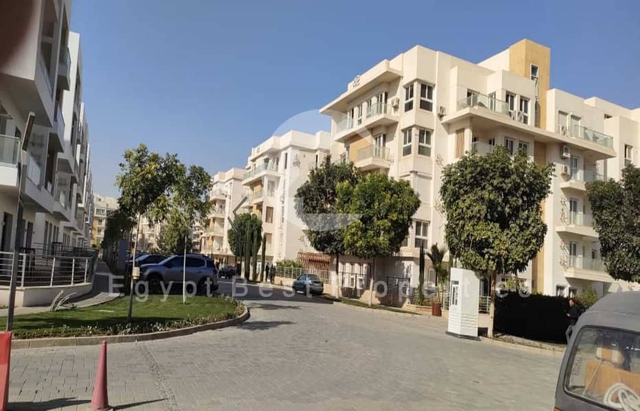 10 c9327f3c-8477-4842-bce0-88a5fd2118e2. jpeg