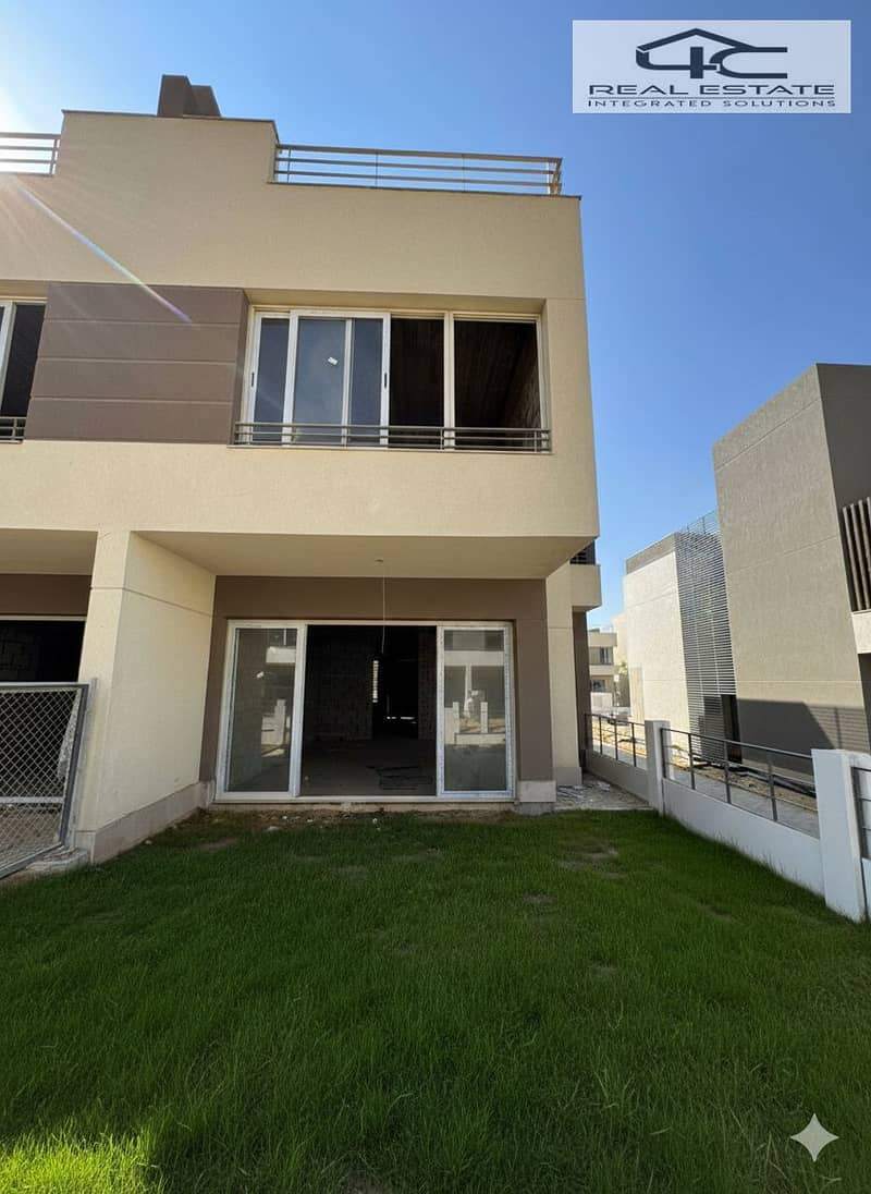 6 Gemini_Generated_Image_4umlhm4umlhm4uml. png