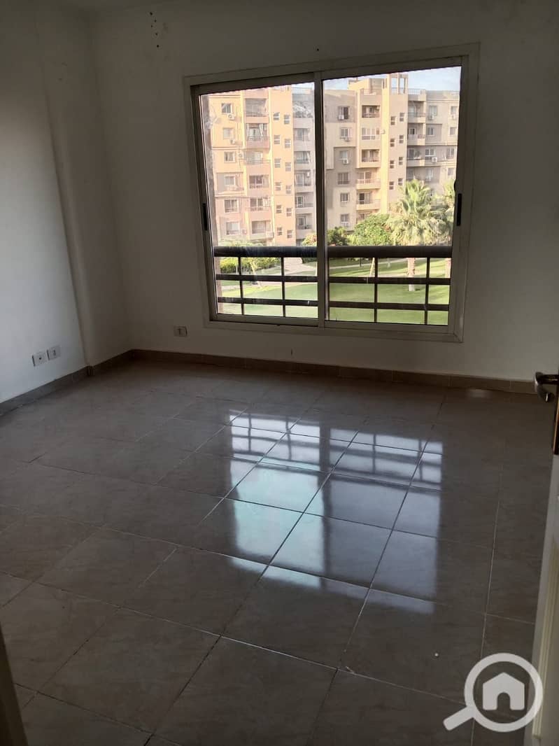 6 a94e18d7-071c-41ab-bc40-7d3841791a4f. jpg