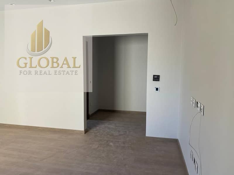 7 9c5a0a01-722c-4b11-86aa-4d18dc681a61. jpg