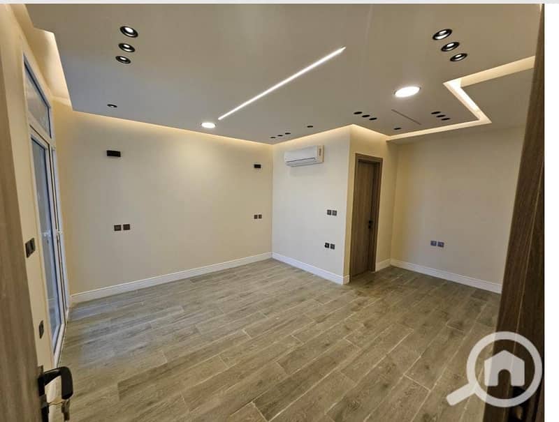 3 52052797-6827-46fb-9aab-f85cb4f5d6fc. jpeg