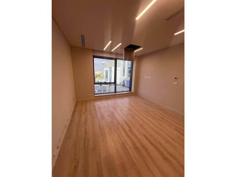 5 WhatsApp Image 2025-11-19 at 12.05. 20 AM. jpg