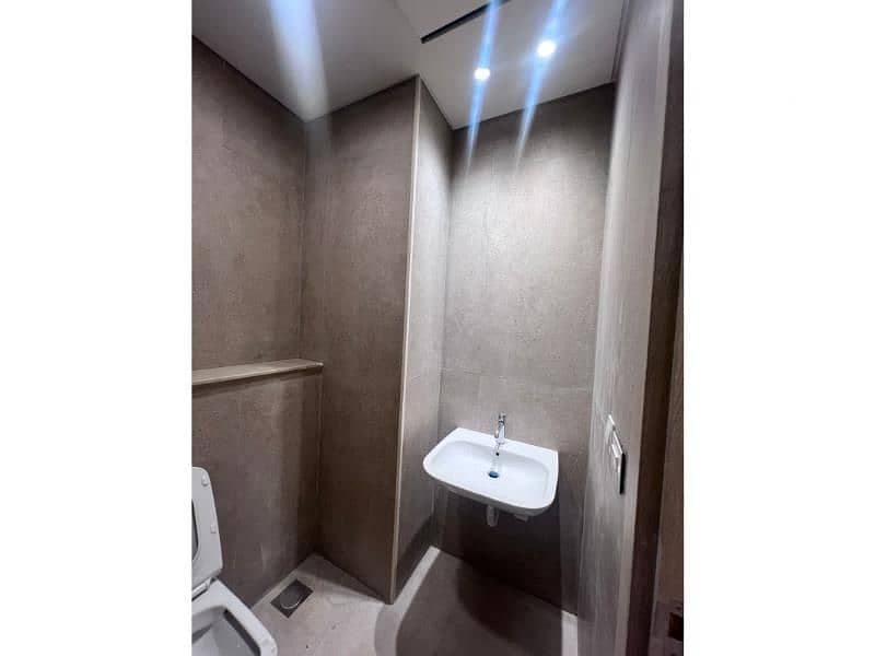 9 WhatsApp Image 2025-11-19 at 12.05. 24 AM. jpg