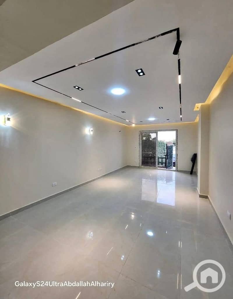 7 c2785cce-19dc-4772-9797-96e8b0bf4df2. jpg