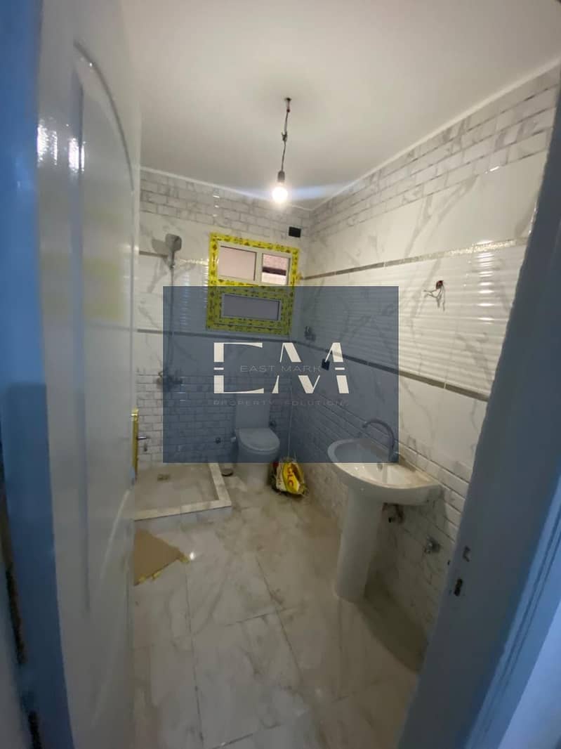 12 f81c46b3-2eef-4180-acf3-6499618541ff. jpg