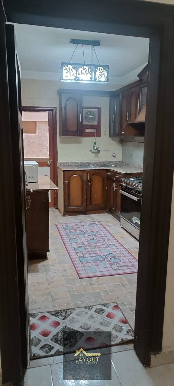 3 يسرسيريث. jpg