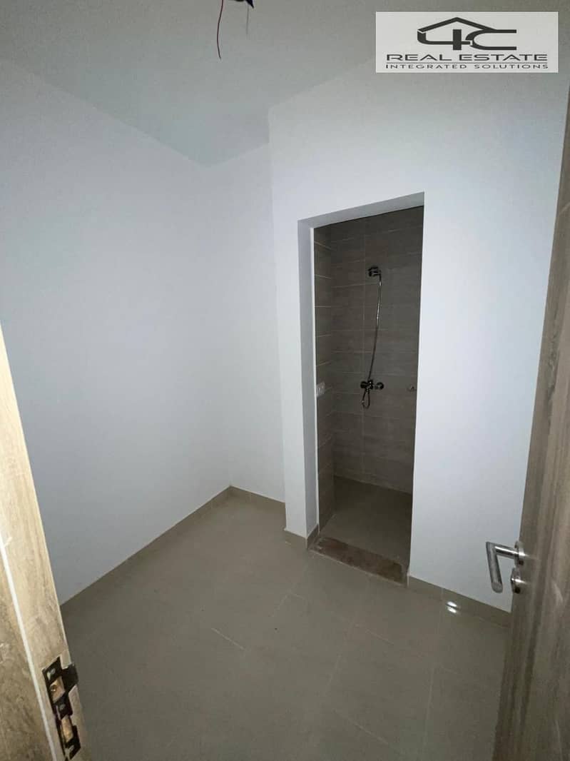 7 WhatsApp Image 2025-11-12 at 13.58. 44 (3). jpeg