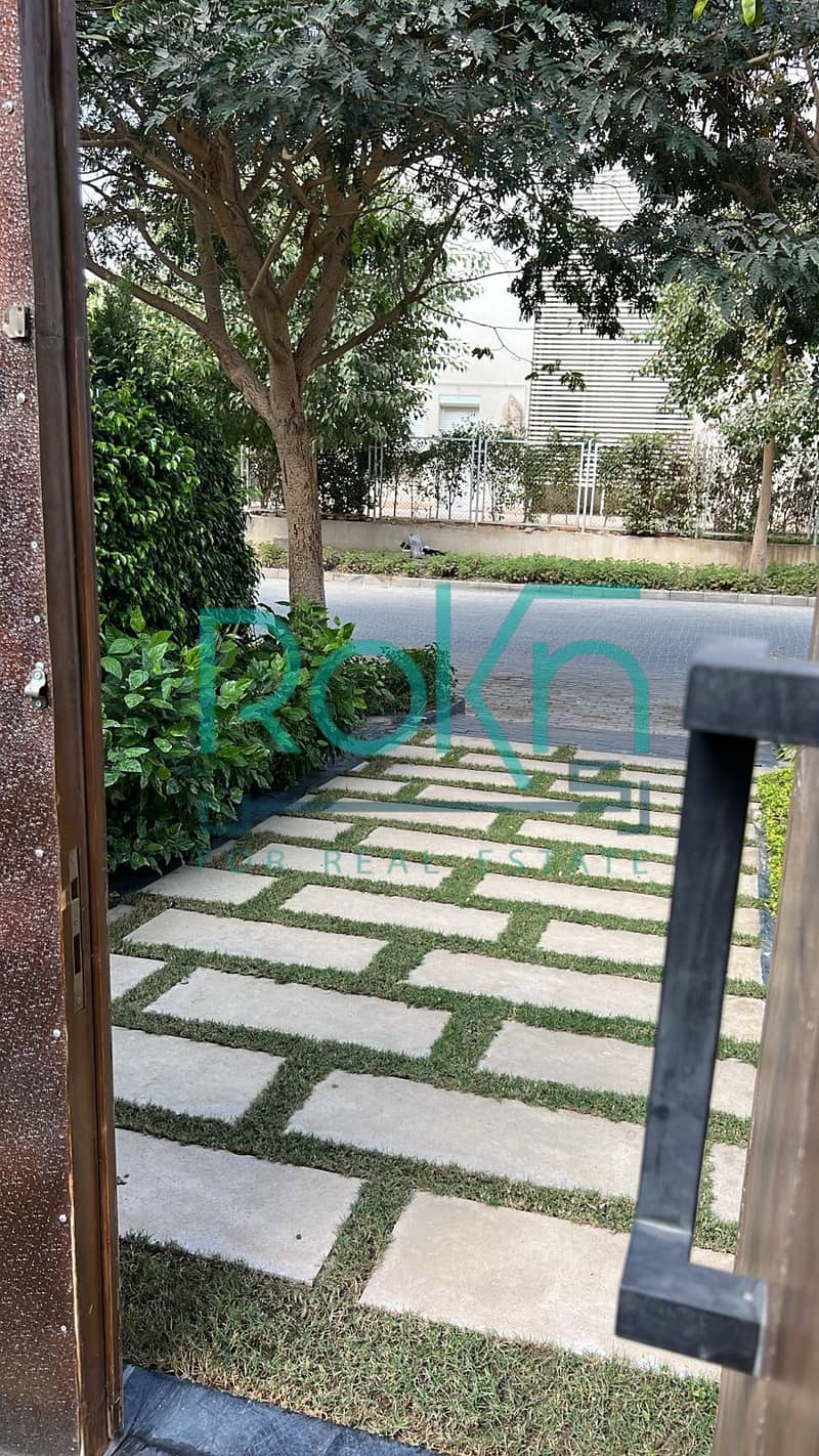 13 e3516903-d952-4786-84a6-f87efb39d402. jpg