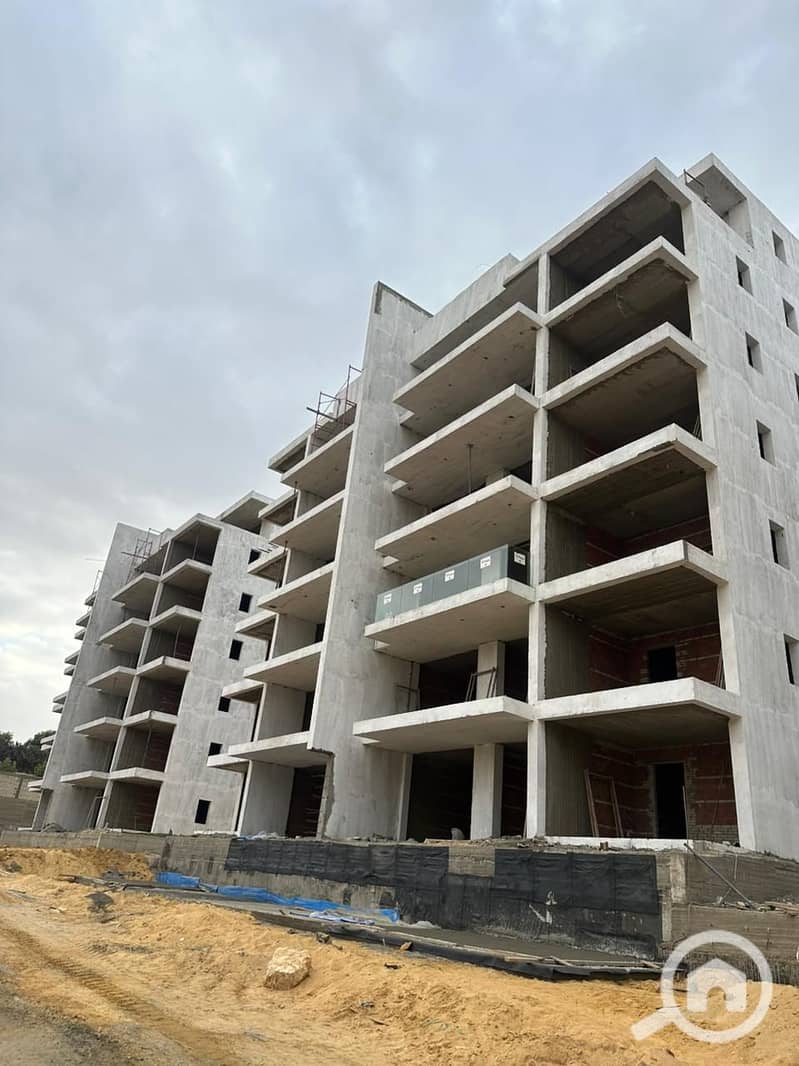 8 9b798d4f-83a6-4d48-a1e4-fab3a7de15e0. jpg