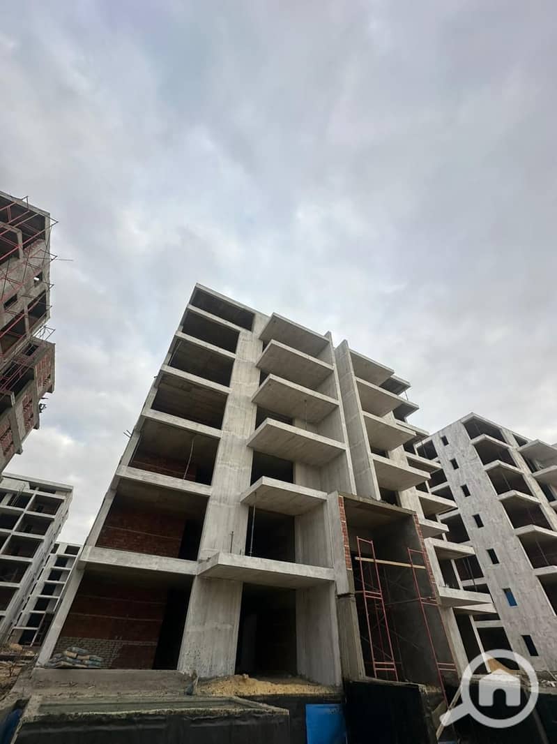 12 9dc550c1-8341-40e7-b6ea-3dd23baeb6d6. jpg