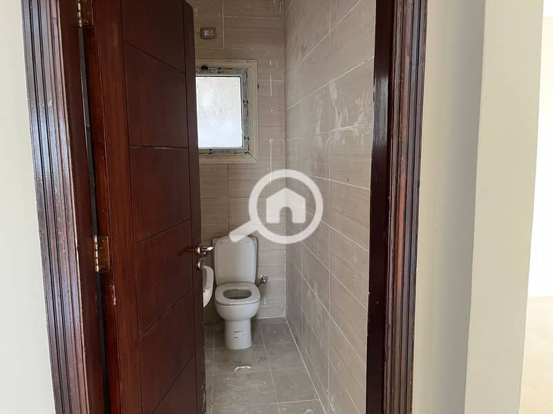 8 WhatsApp Image 2025-08-17 at 12.30. 01_20b9e19b. jpg