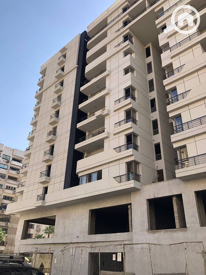 8 a0991372-1c4c-4b3b-9c93-643e69fb28a4. jpg