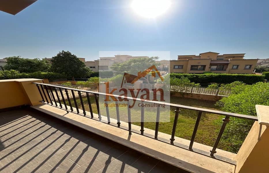 4 acef414b-3b36-47a2-9900-bb45c7e4f23a. jpg