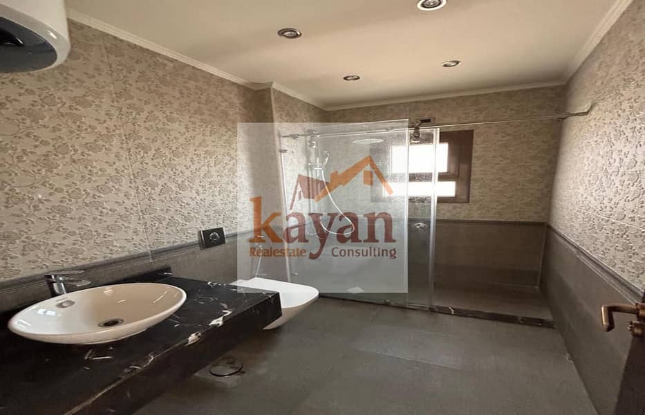 18 26488508-c045-4a34-9d27-60f1ad764a0a. jpg