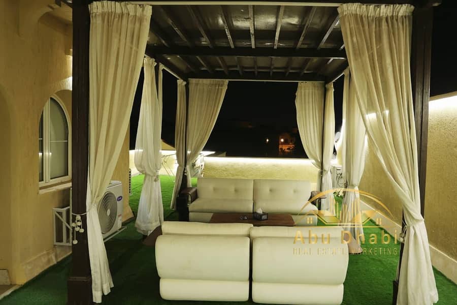 10 9310ec2f-e108-412b-8de1-484312fbe0e4. jpg