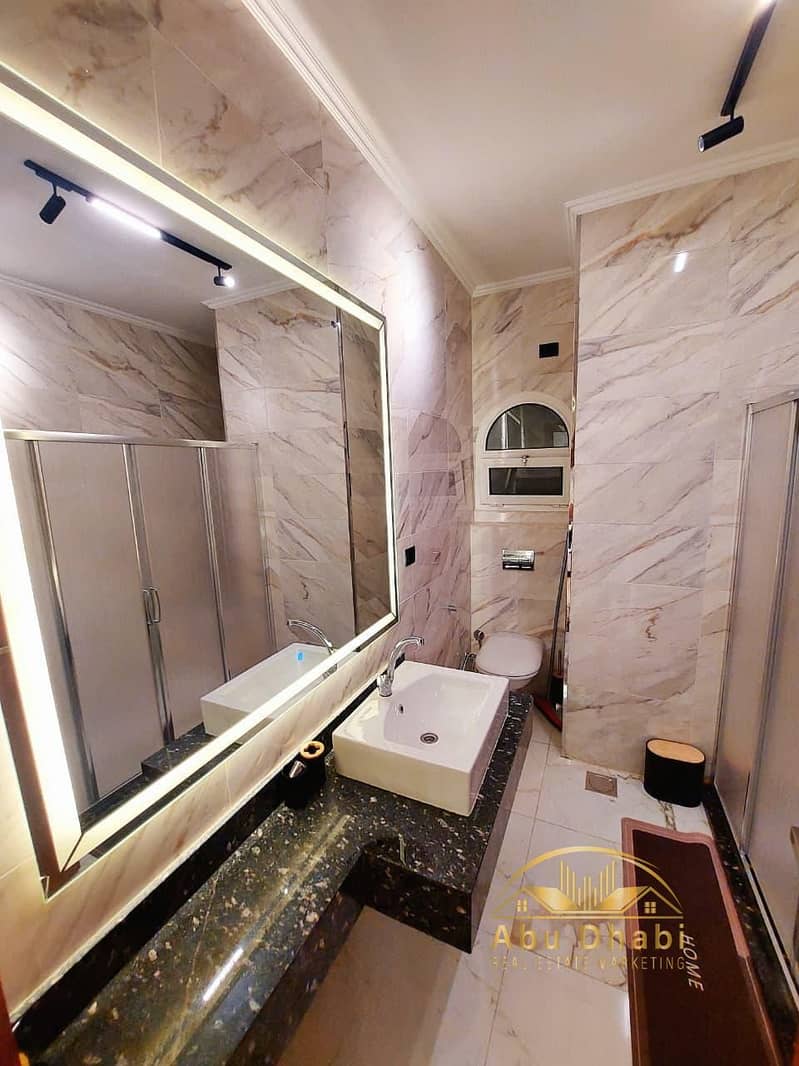 11 ba4a1adf-fe64-4a8d-a019-6a5863ca13a0. jpg