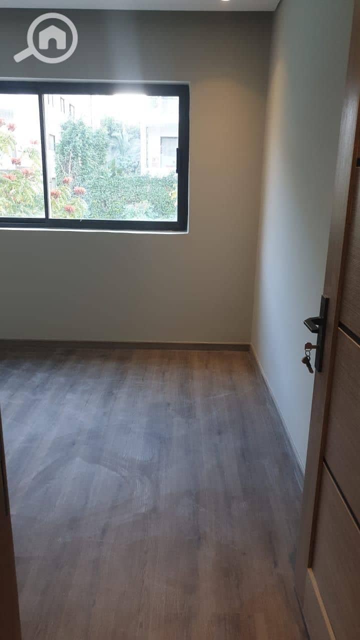 4 71201202-6f99-4219-80a6-c15e7be19d78. jpeg