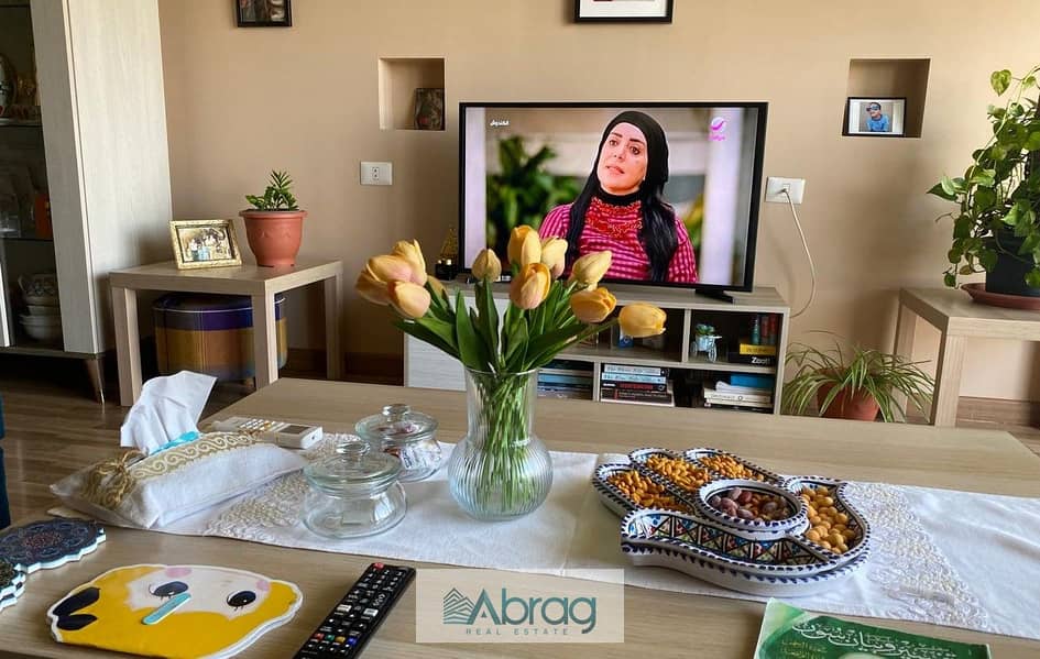 8 4edc5b4f-c6bb-4f03-a36f-037d6f6b8301. jpg