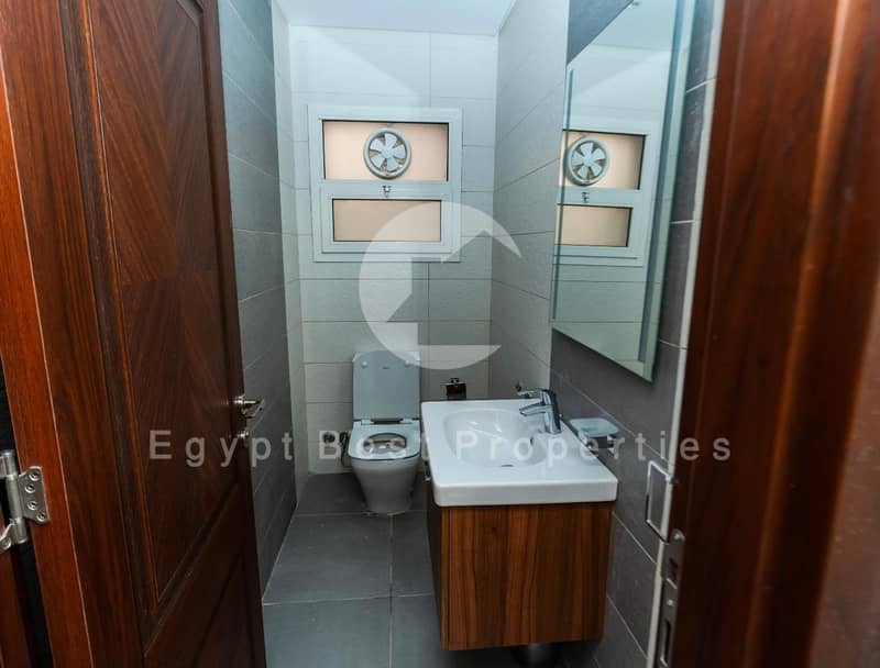 15 4ea0da7f-9edc-48ad-a83b-157bf84b768e. jpeg