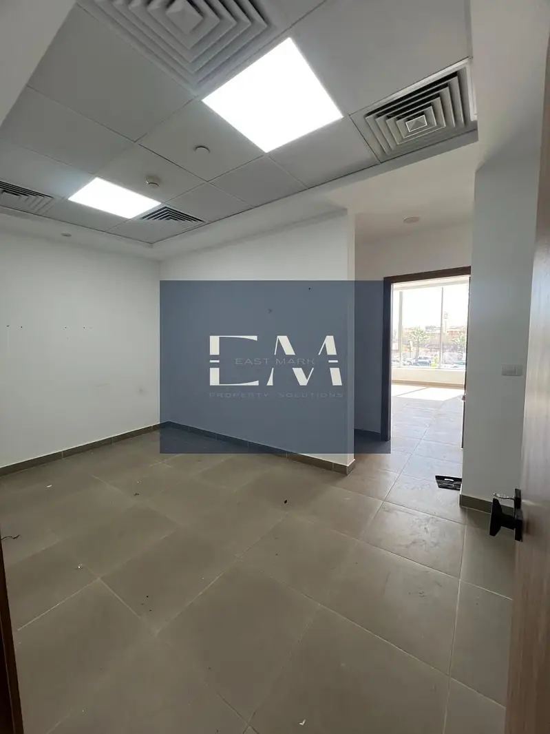 Clinic overlooking plaza in agora Commercial Complex (prime location) - Veduta 5