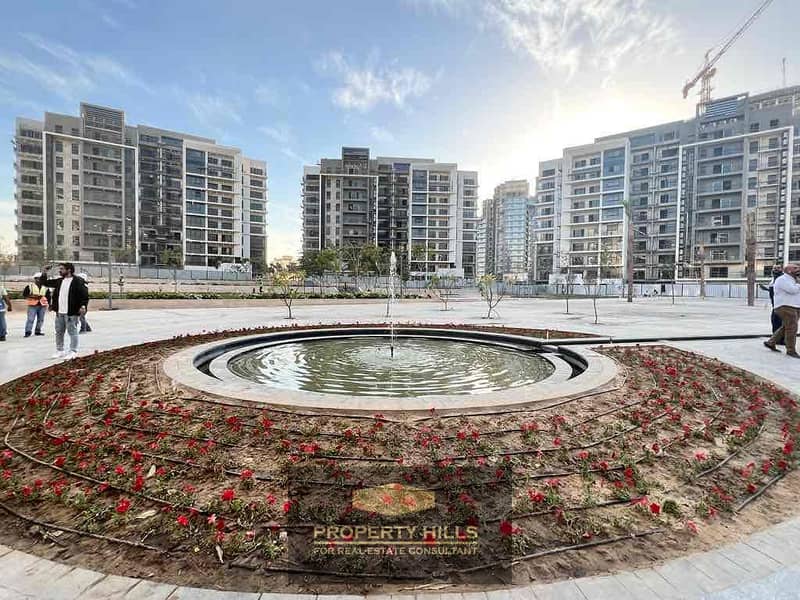 18 b86caae0-7e92-4a37-beed-d60f82a22bce. jpg