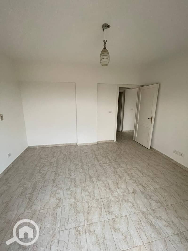 8 7184b2fa-f1c8-4231-8bcc-d009b49cd25c. jpeg