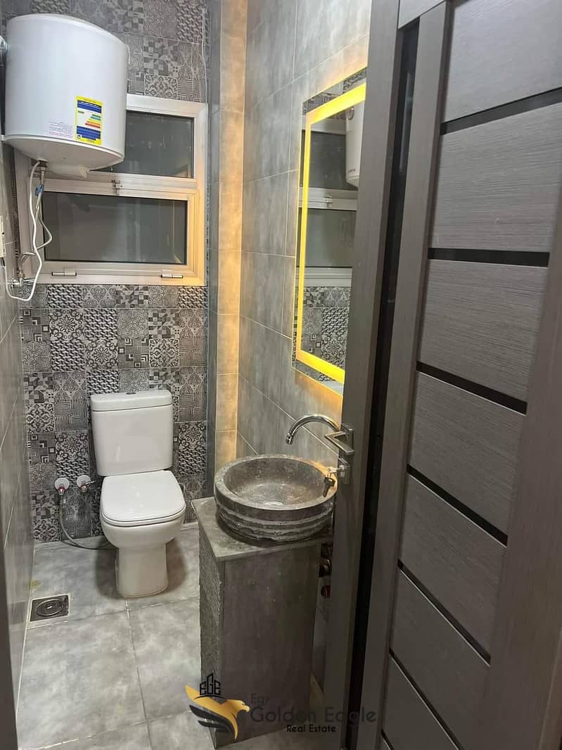 3 1a218960-1198-4f25-b99f-87326a7648e6. jpeg