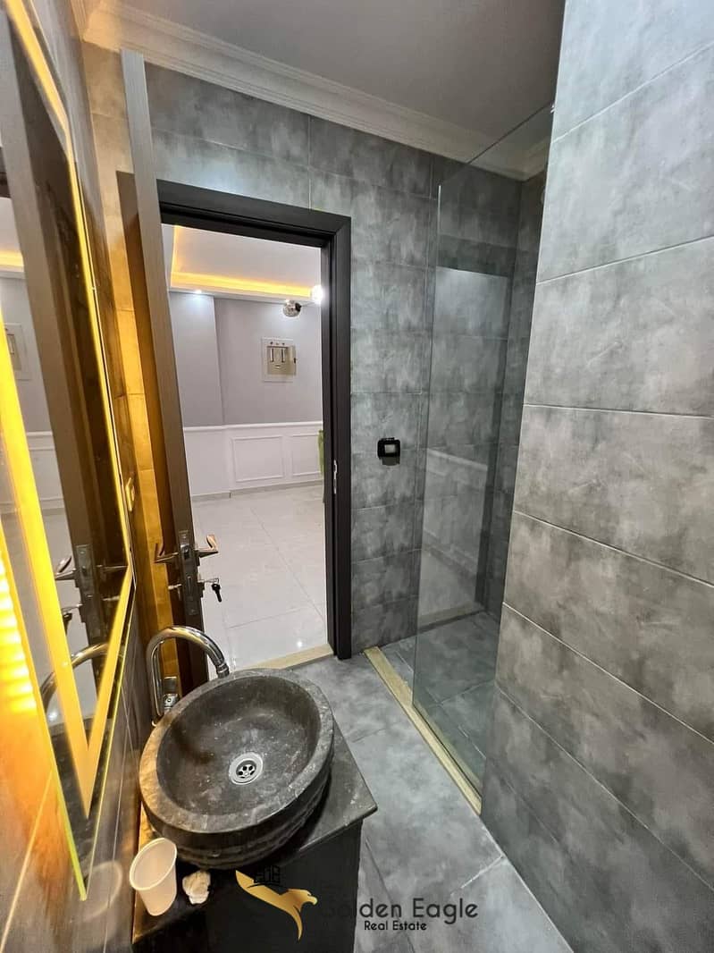 12 ab3ead2a-b4b3-4f76-b14d-a8e31ac0601f. jpeg