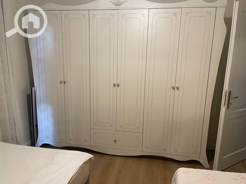 10 ac102a5c-a89b-4944-9f71-769841b32929. jpeg