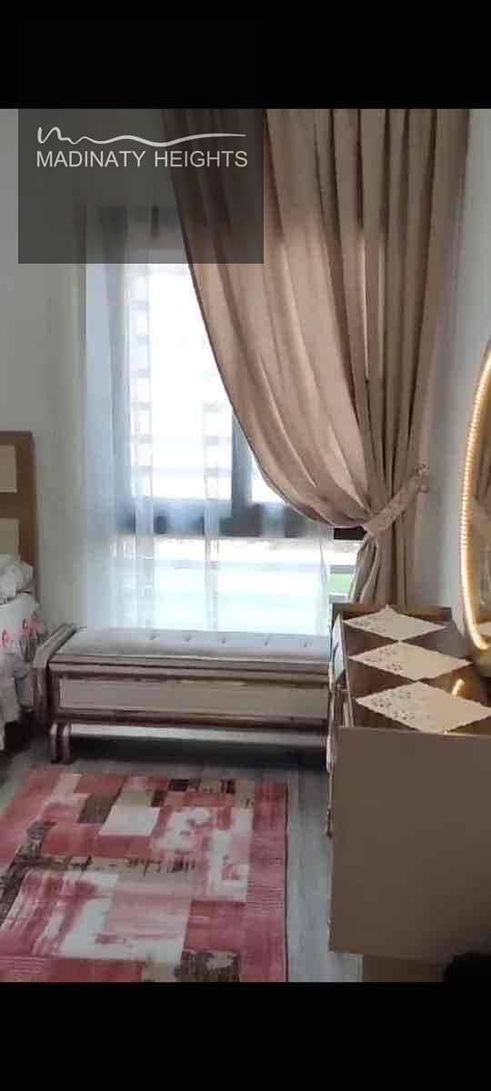 9 5eb15a0b-f3d0-4930-b5b5-3f51b98e1d49. jpg