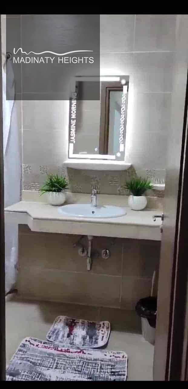 10 dda8ad93-d2a7-4540-91f2-b49931243345. jpg