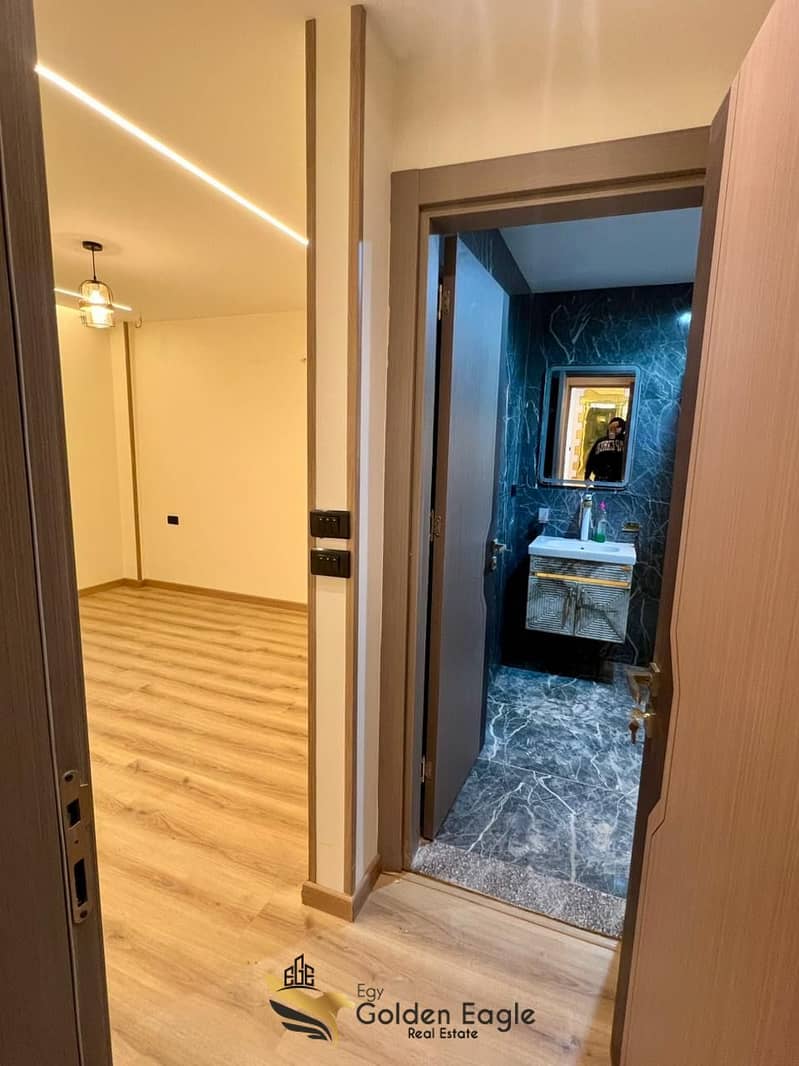 14 40e1a352-4c4c-4c04-bb94-9ac7b3b1854d. jpeg