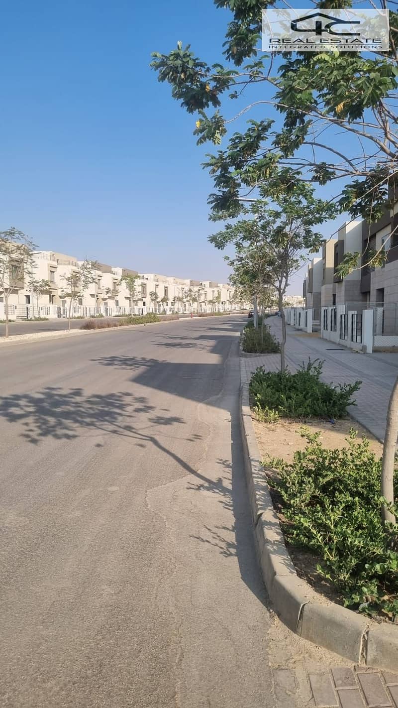 4 WhatsApp Image 2025-10-27 at 1.25. 15 PM (12). jpeg