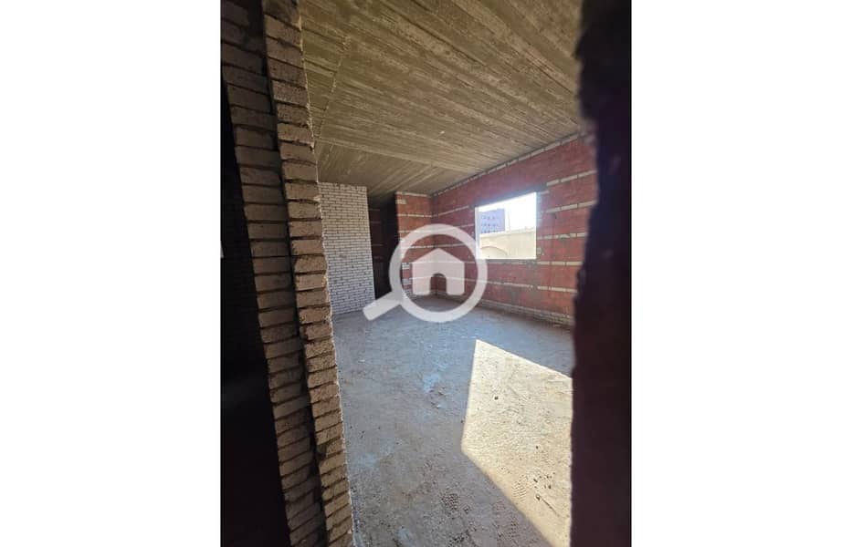 10 2706f361-edff-4fe9-92ff-912aa18d1cdb. jfif. jpg