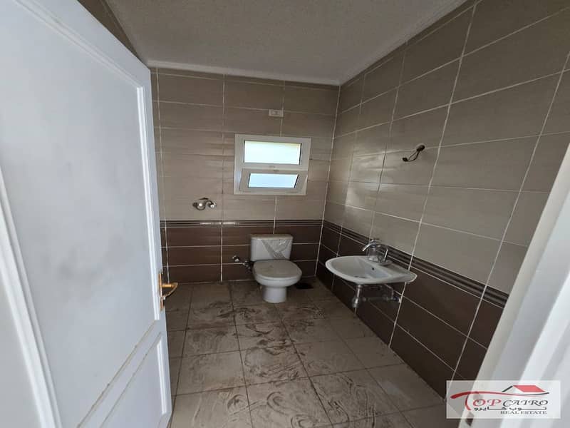 17 WhatsApp Image 2026-01-18 at 12.43. 07 PM_1200x900. jpg