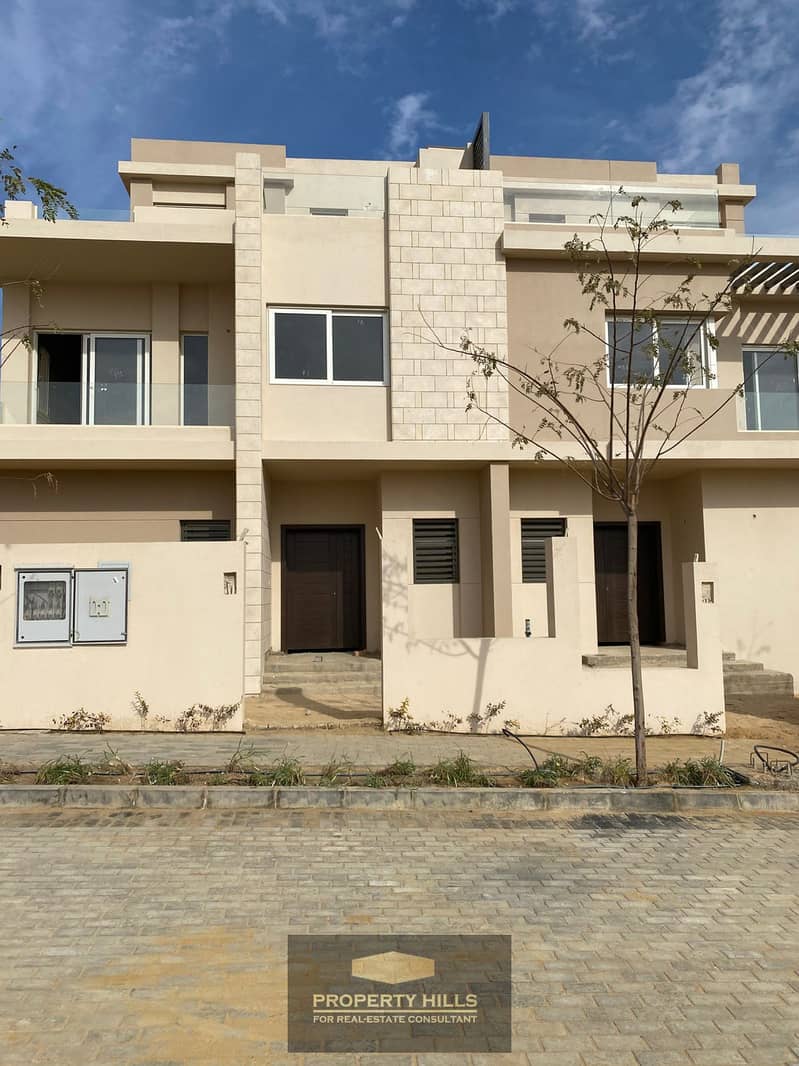 8 9f7ae648-56fa-4e4d-a598-a248f2d200d9. jpg