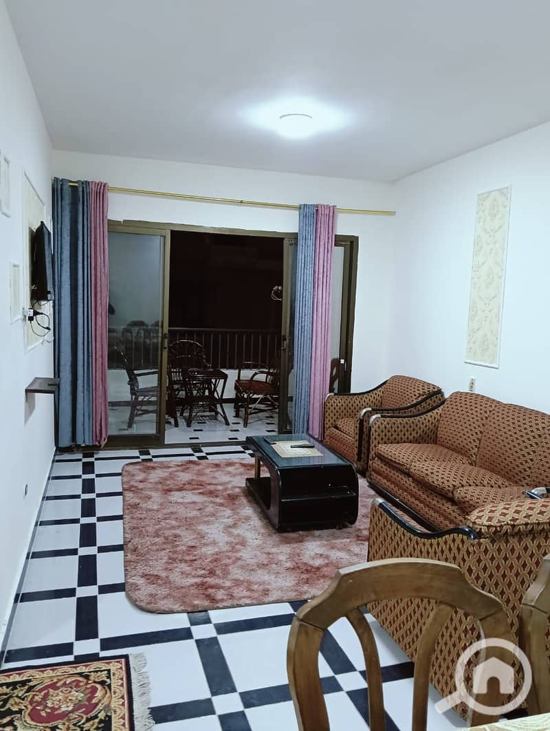 4 bc3778d1-a854-40b4-b82b-cd87cd9b7721. jpg