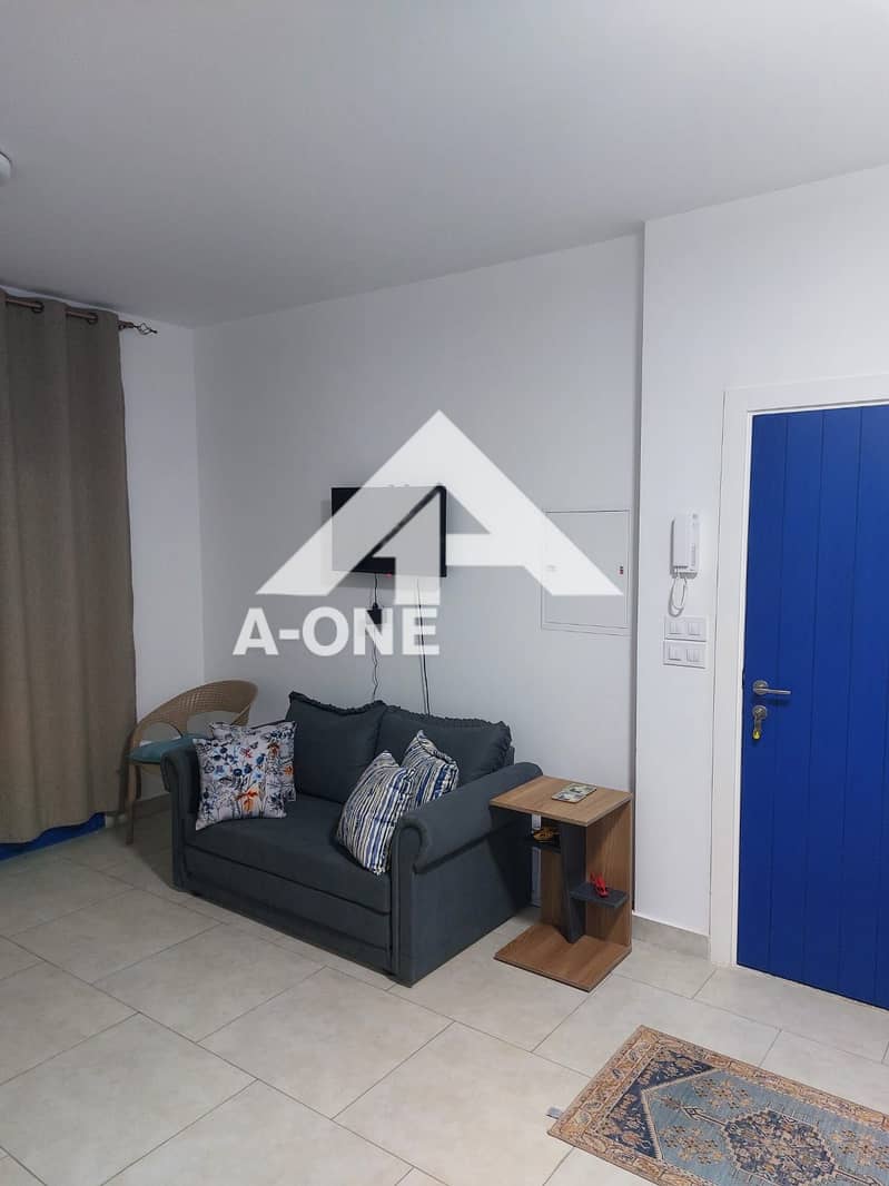 2 592728f0-f45c-42a9-b4ca-fc4c49f5ea39. jpg