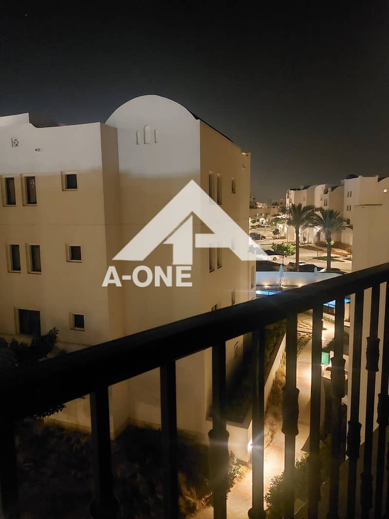 4 db813f73-3b7c-4159-a5da-e90245e0b405. jpg