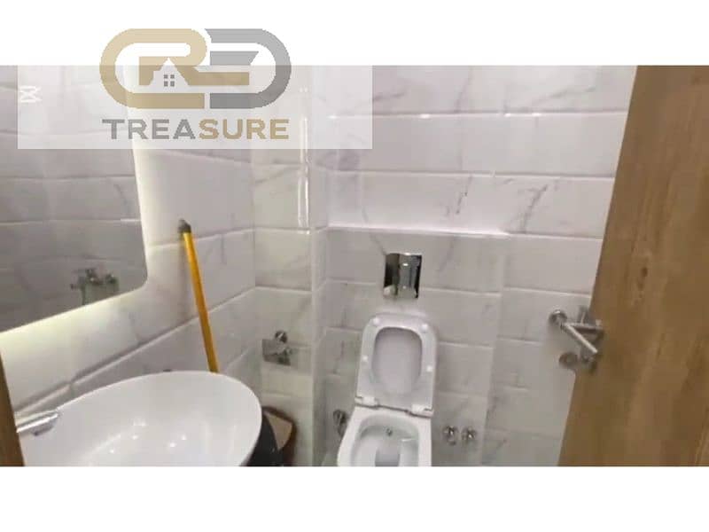 6 WhatsApp Image 2025-10-06 at 3.03. 41 PM (1). jpg