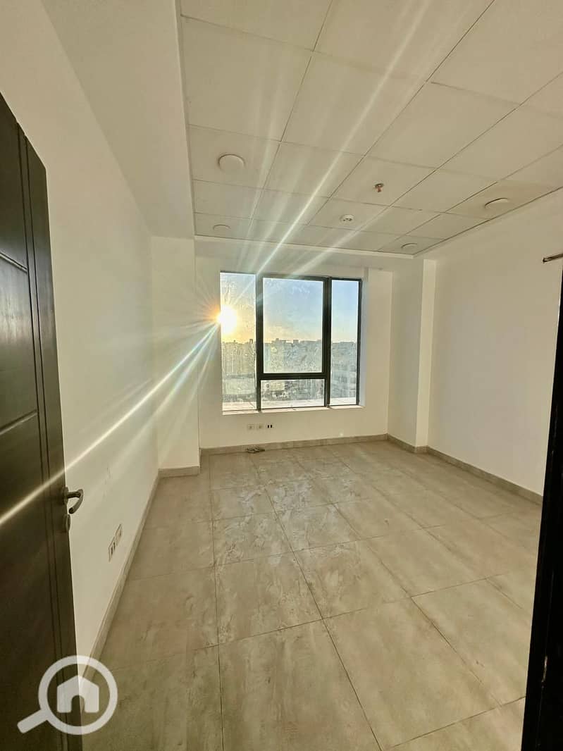 2 WhatsApp Image 2025-12-23 at 22.08. 08 (1). jpeg