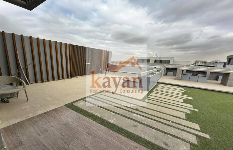 4 4b08d9b2-be13-4429-bba8-a3120987a370. jpg