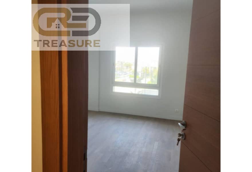 5 3a9900c6-a0df-49e8-a9d5-1a823ace9d7f. jpg