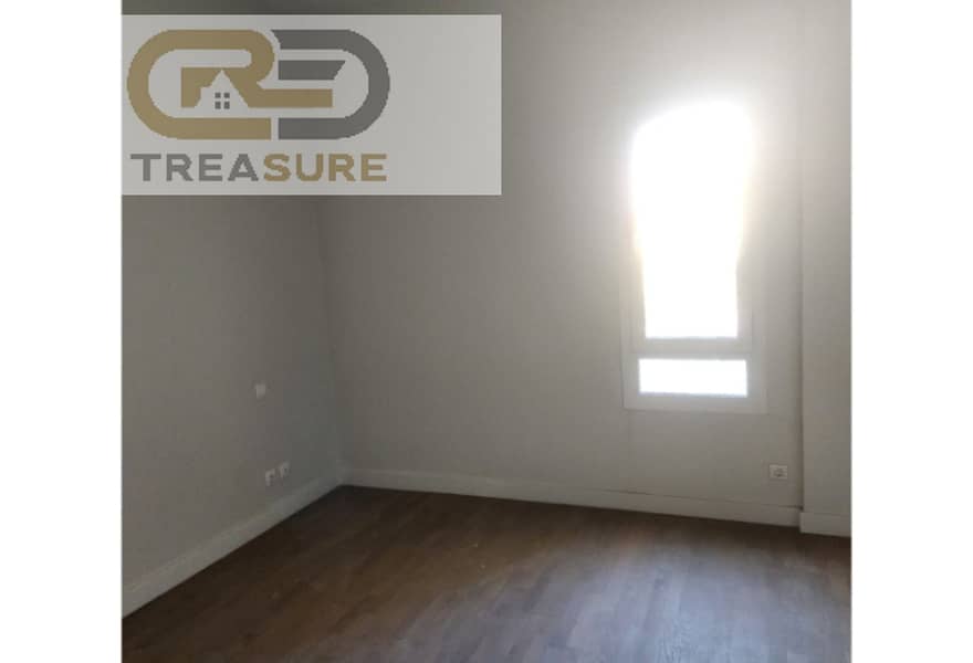 10 1ee13aba-0f09-4885-8c2d-9c7323e124db. jpg