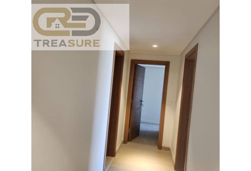 11 ddb3a265-2e69-4511-8a8b-3c9aa090d76f. jpg