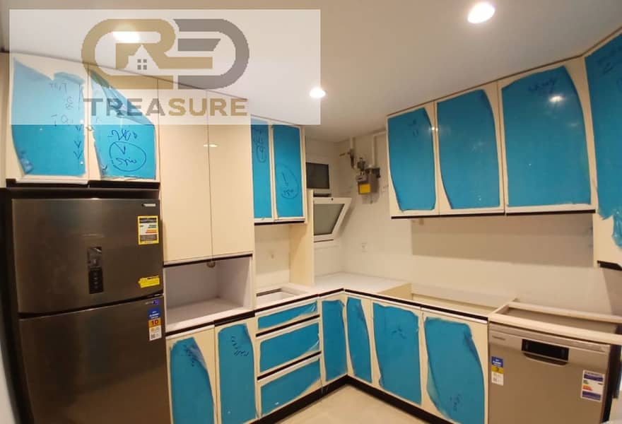 14 197e8fe4-50e0-49b4-9588-3cc12471a154. jpg