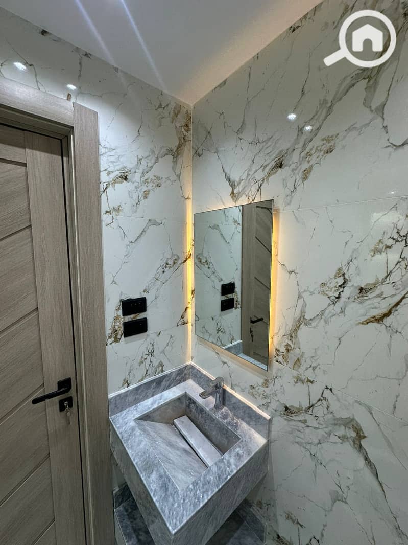 5 4c6bf78d-c069-4d5e-a207-ed22677d1f4f. jpeg