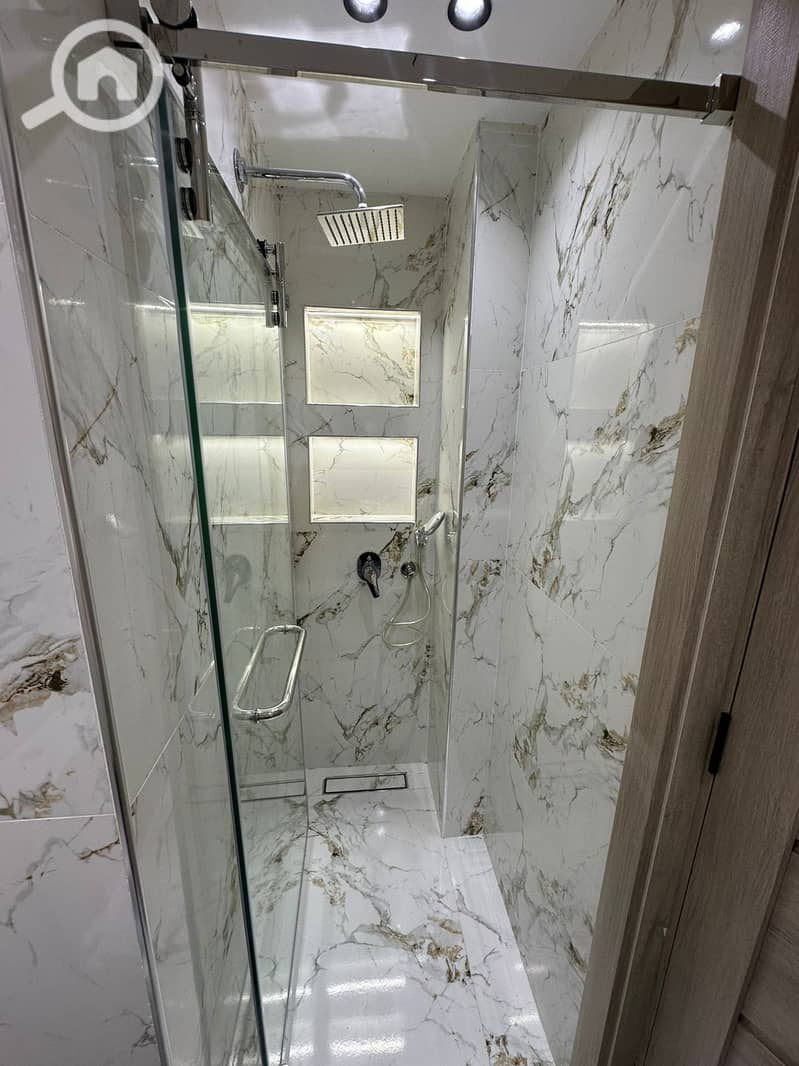 6 80a776b5-e69d-4d71-9925-a353ee06d183. jpeg